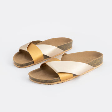 METALLIC GOLD INTERLOCKED COMFORT FLATS
