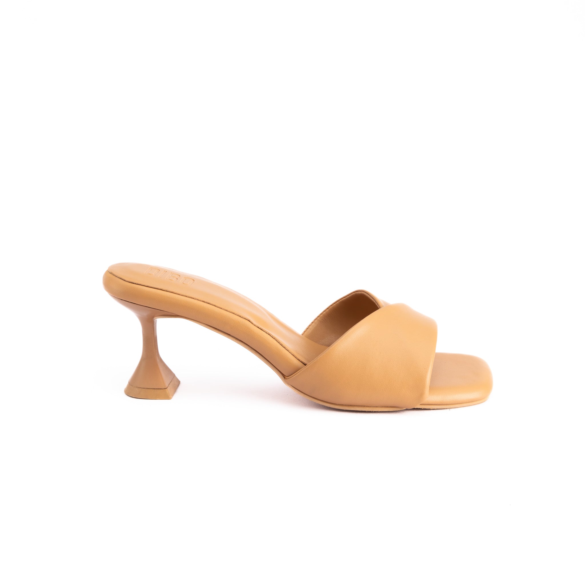 LIGHT TAN BROWN HEELS