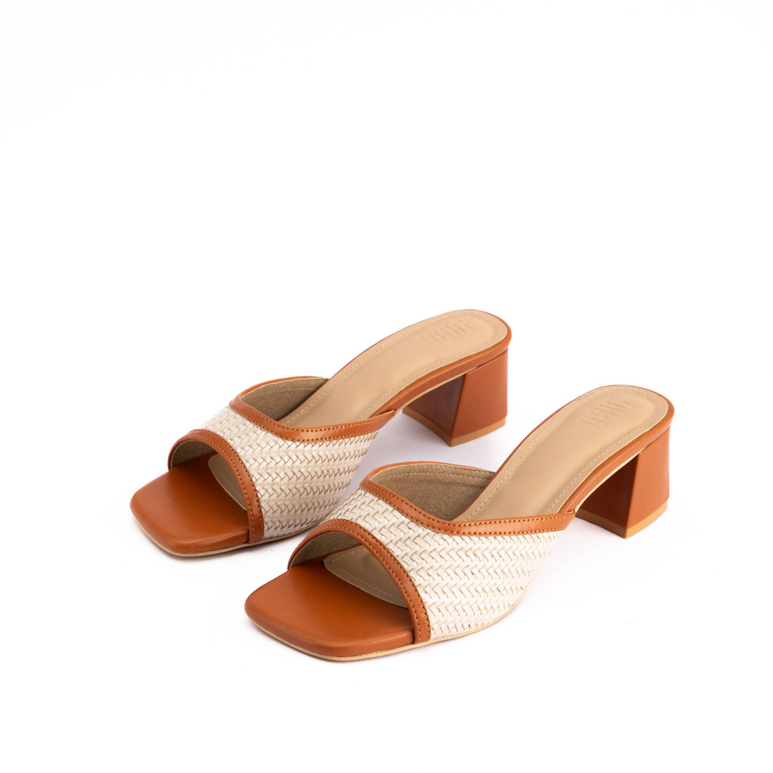 BEIGE WITH BROWN PIPING COMFORT BLOCK HEELS